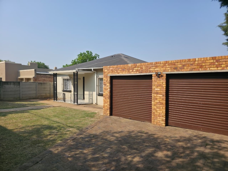 3 Bedroom Property for Sale in Noycedale Gauteng
