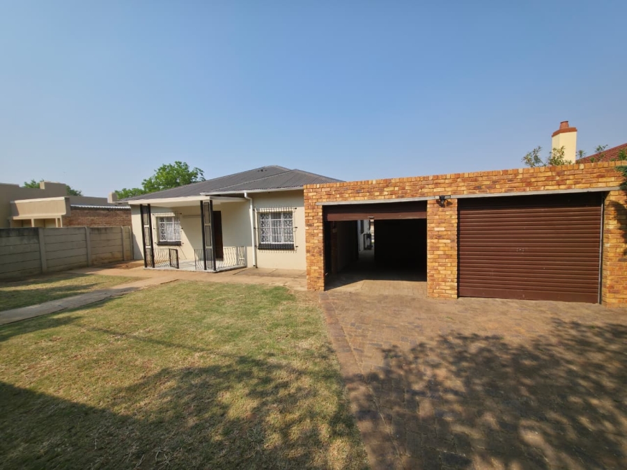 3 Bedroom Property for Sale in Noycedale Gauteng