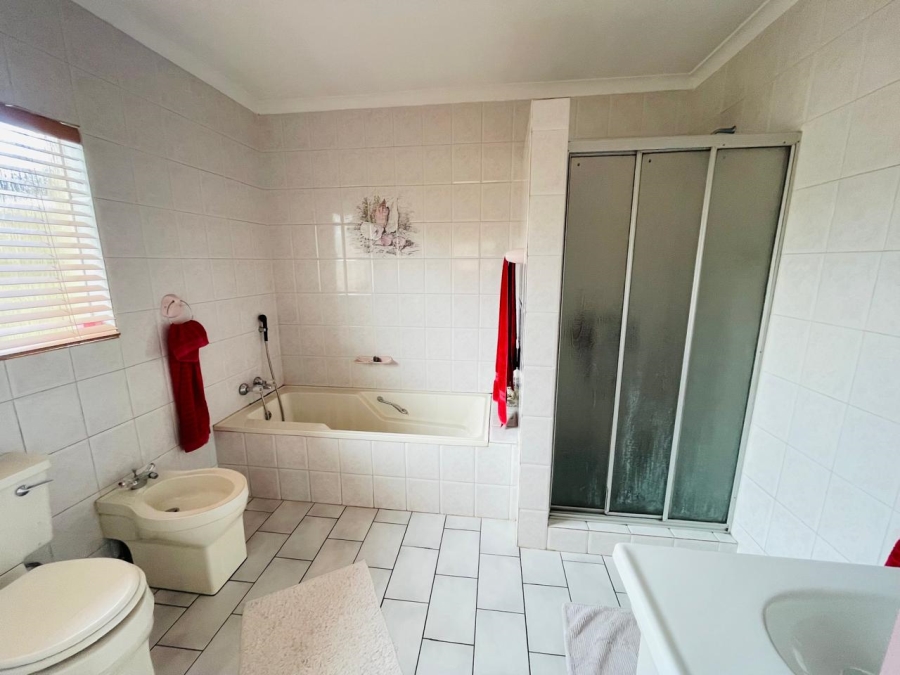 3 Bedroom Property for Sale in Van Dyk Park Gauteng