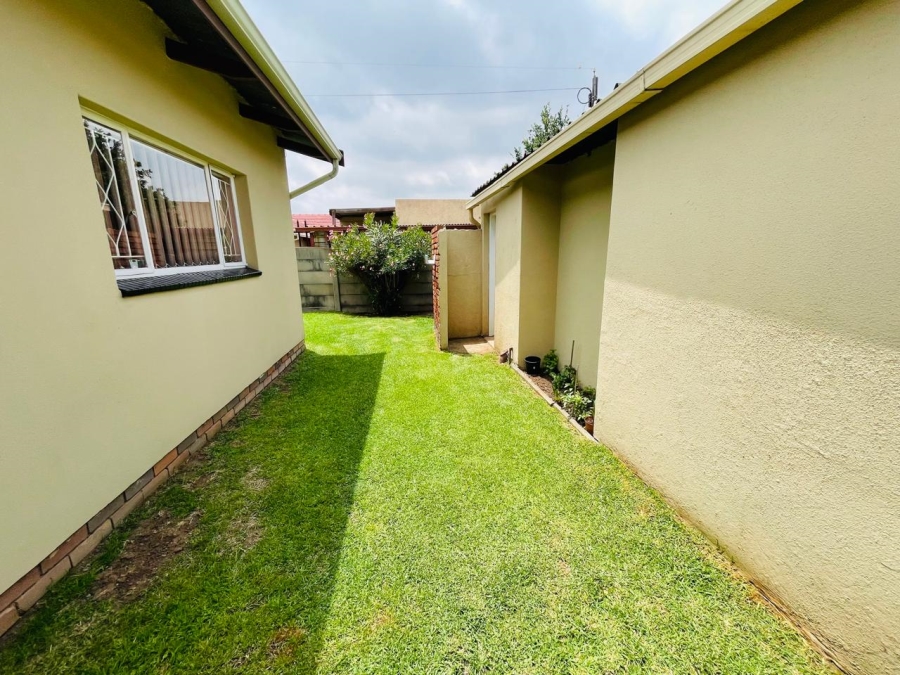 3 Bedroom Property for Sale in Van Dyk Park Gauteng