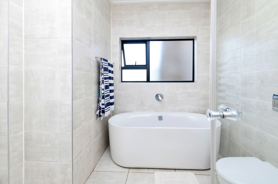 3 Bedroom Property for Sale in Waterfall Gauteng