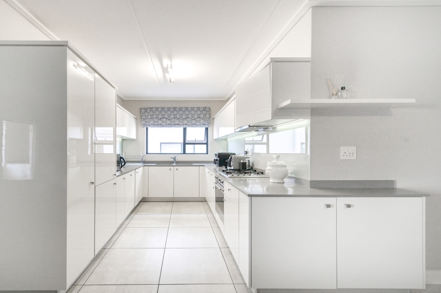 3 Bedroom Property for Sale in Waterfall Gauteng