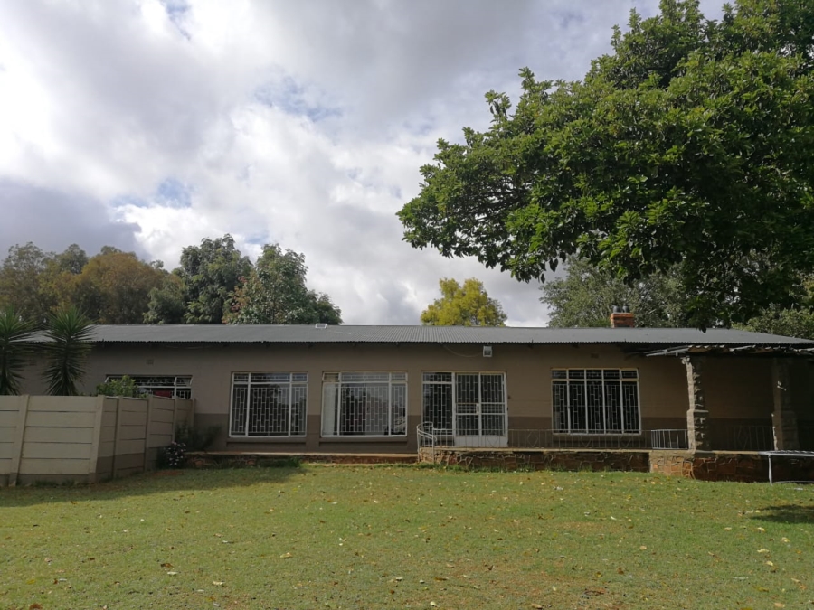 23 Bedroom Property for Sale in Hekpoort Gauteng