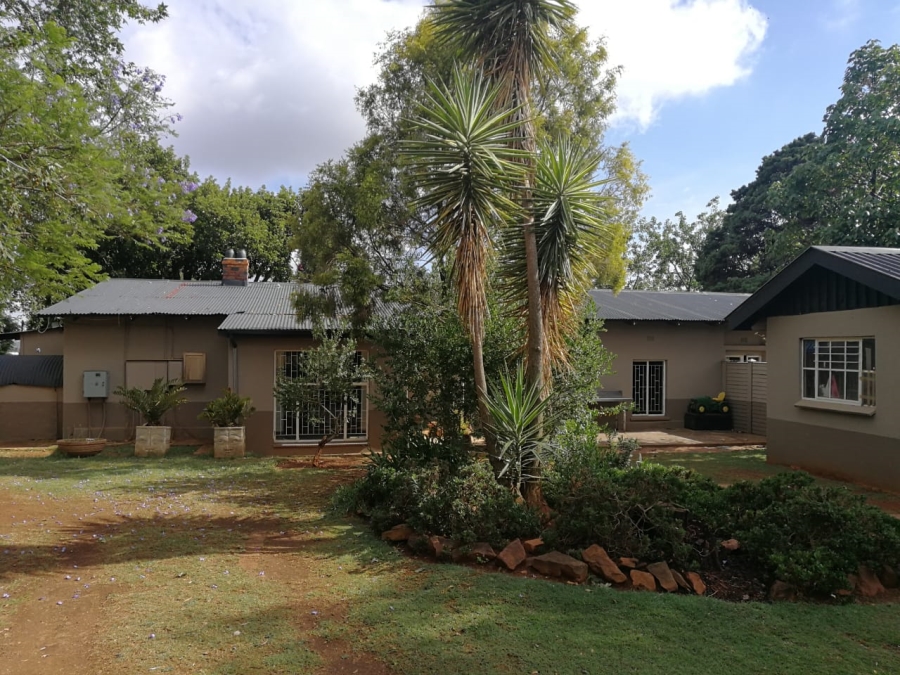 23 Bedroom Property for Sale in Hekpoort Gauteng