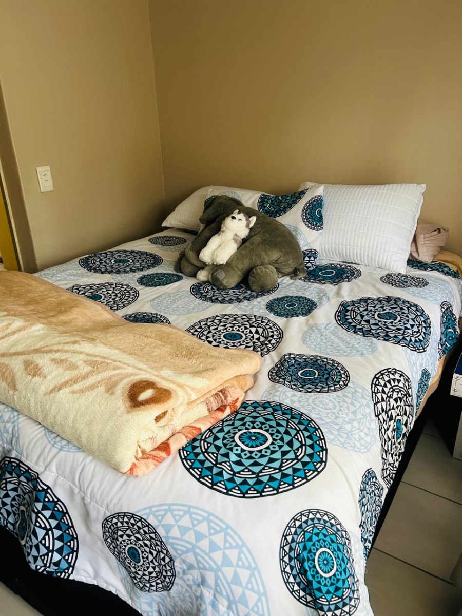 2 Bedroom Property for Sale in Greenhills Gauteng