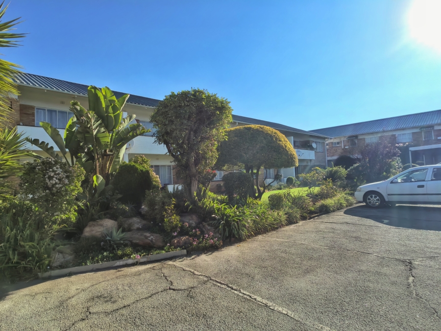 2 Bedroom Property for Sale in Linden Gauteng