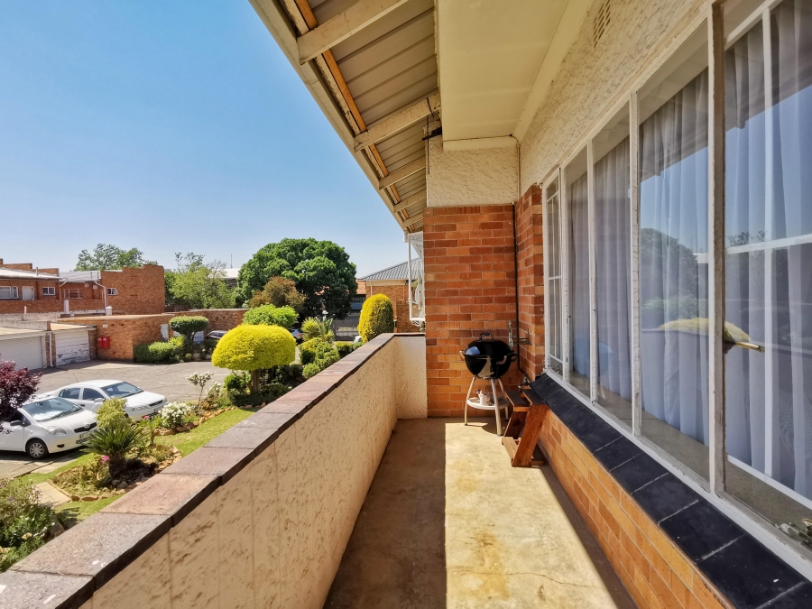 2 Bedroom Property for Sale in Linden Gauteng