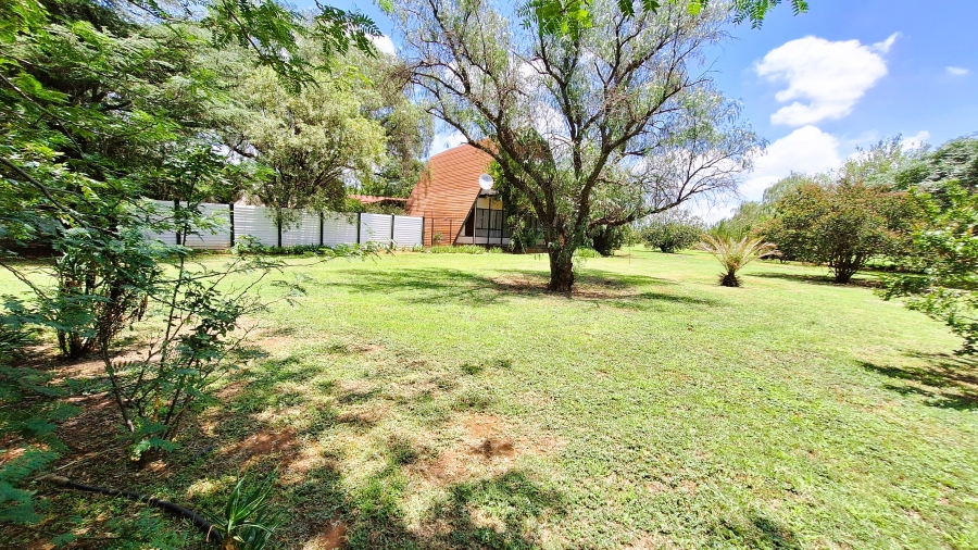 4 Bedroom Property for Sale in Theoville Gauteng