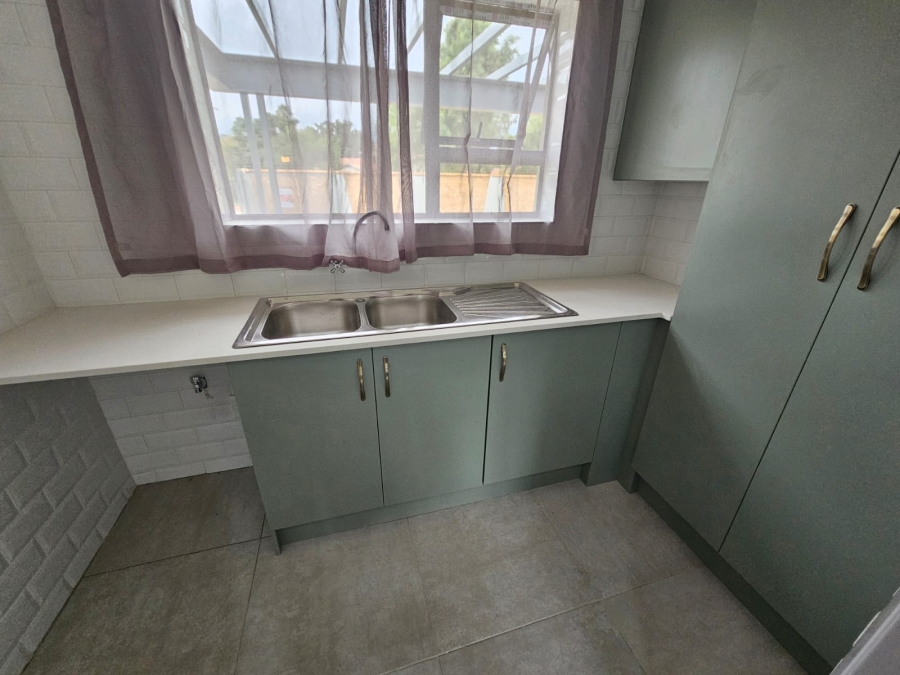 4 Bedroom Property for Sale in Brackenhurst Gauteng