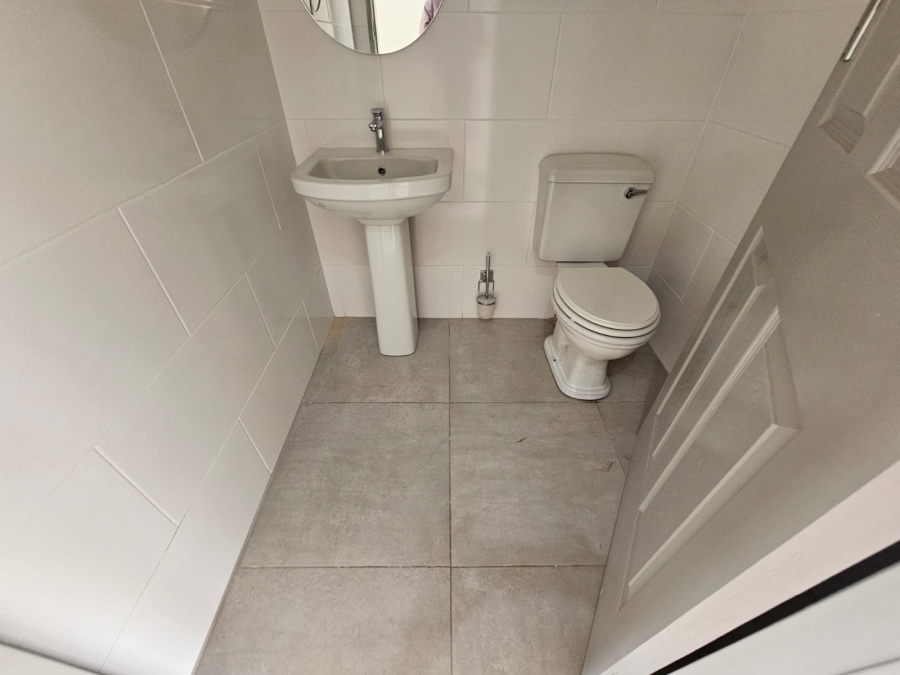 4 Bedroom Property for Sale in Brackenhurst Gauteng