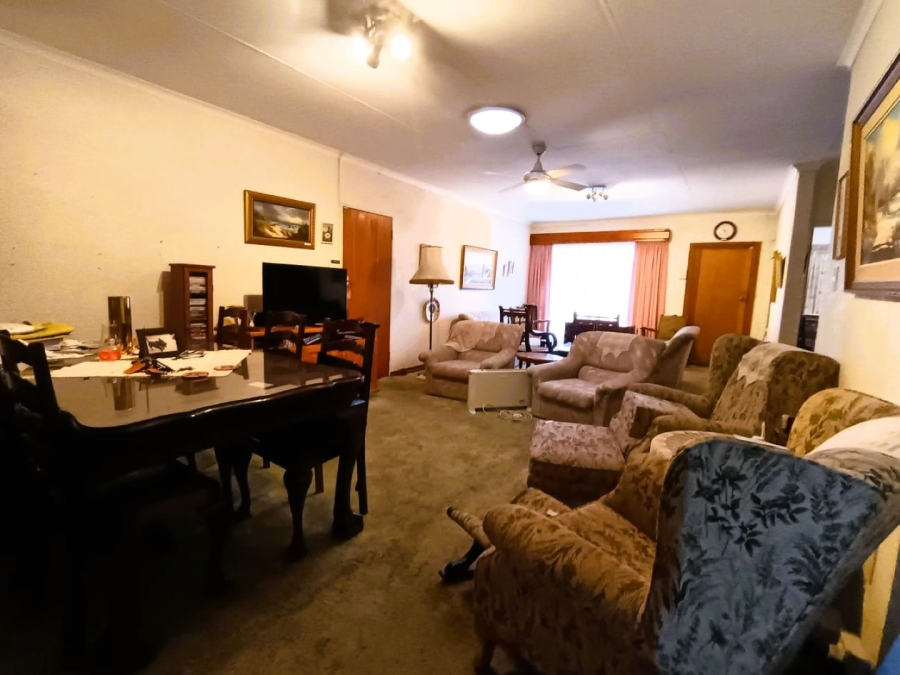 2 Bedroom Property for Sale in Three Rivers Gauteng