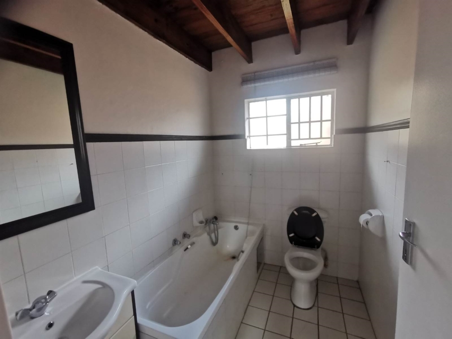 3 Bedroom Property for Sale in Zwartkop Gauteng