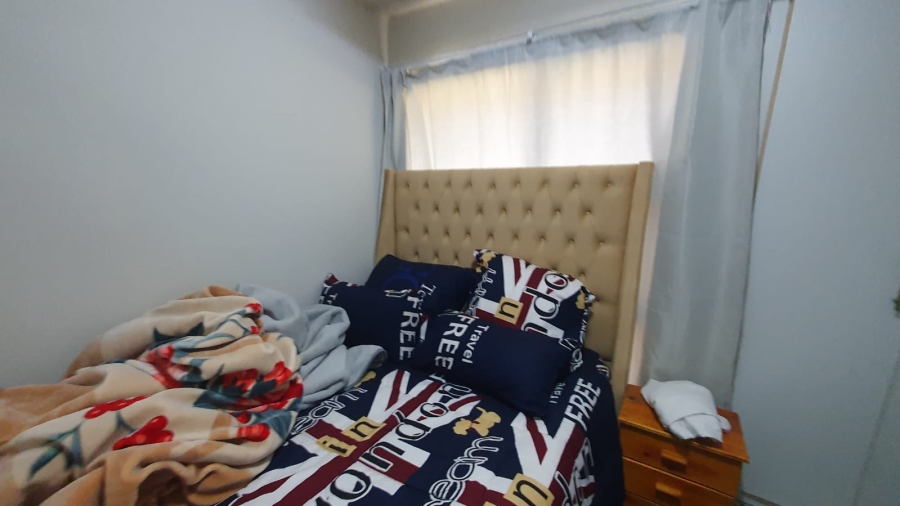 2 Bedroom Property for Sale in Maroeladal Gauteng