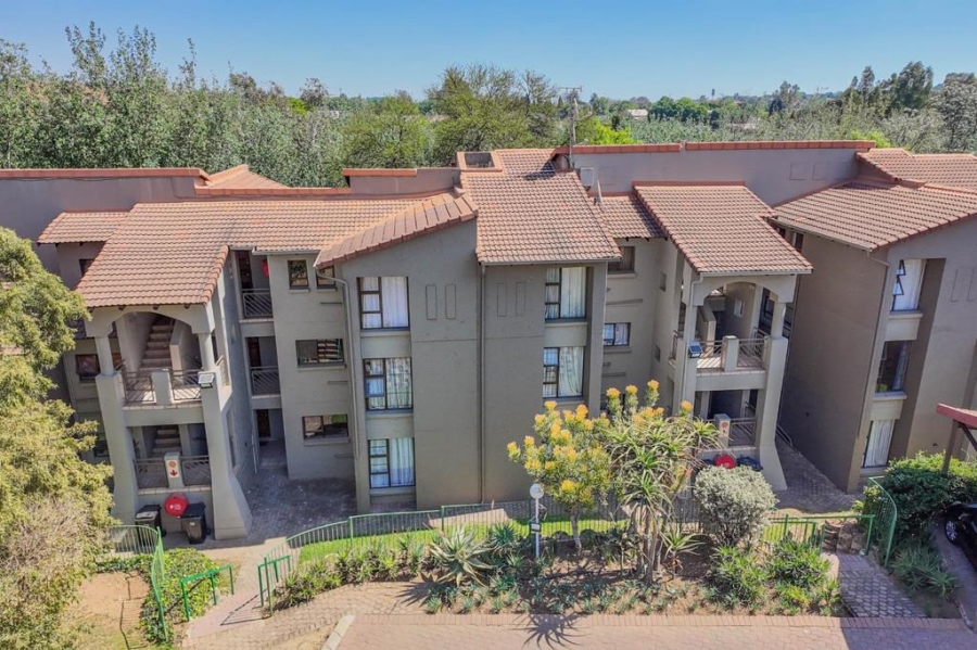 2 Bedroom Property for Sale in Maroeladal Gauteng