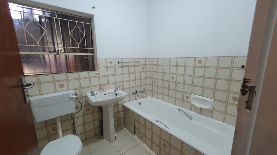 3 Bedroom Property for Sale in Gosforth Park Gauteng