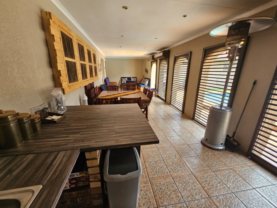 4 Bedroom Property for Sale in Randhart Gauteng