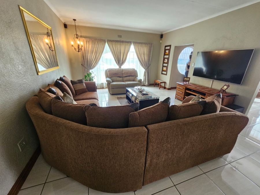 4 Bedroom Property for Sale in Randhart Gauteng