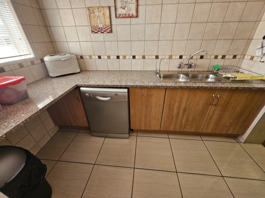 4 Bedroom Property for Sale in Randhart Gauteng