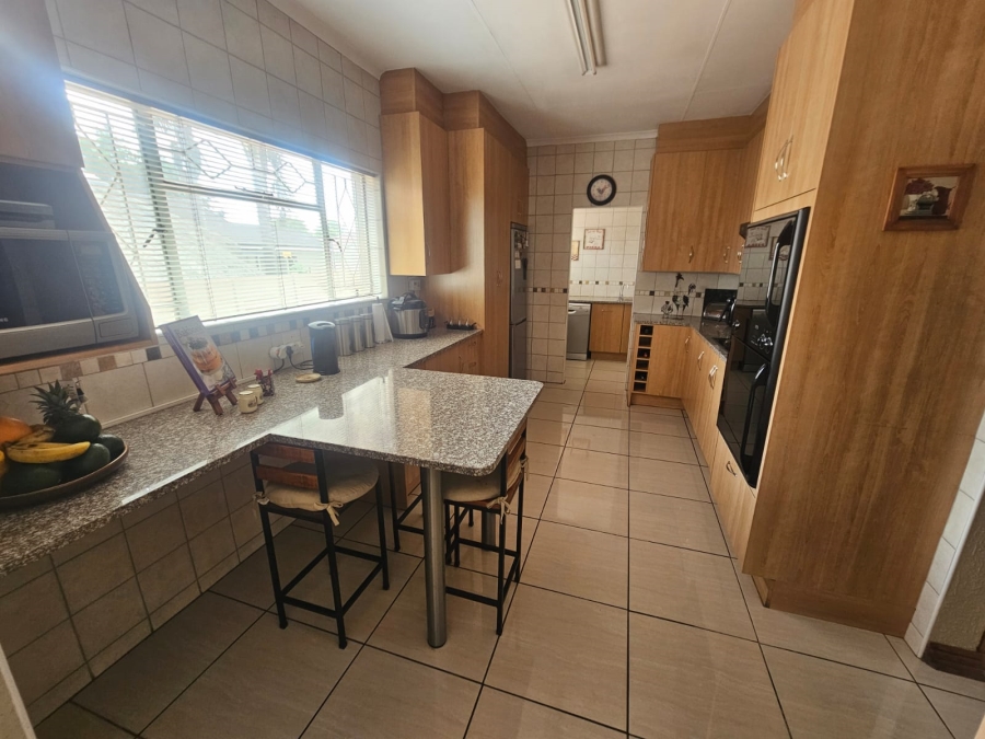 4 Bedroom Property for Sale in Randhart Gauteng