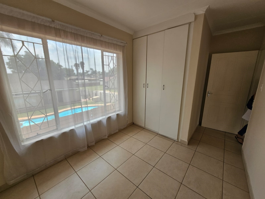 4 Bedroom Property for Sale in Randhart Gauteng