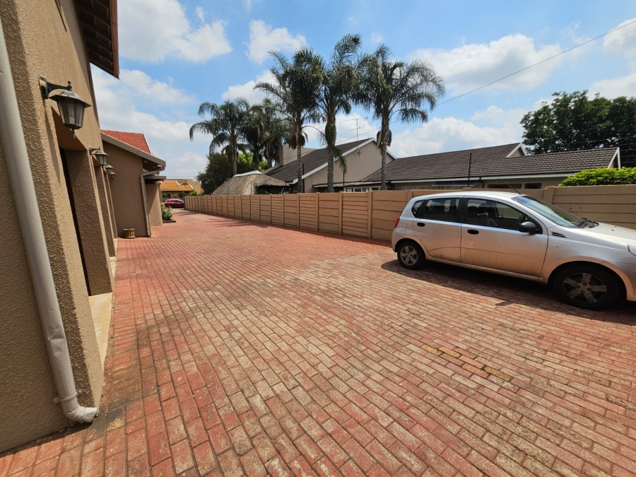 4 Bedroom Property for Sale in Randhart Gauteng