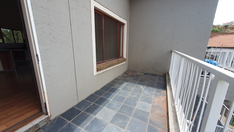2 Bedroom Property for Sale in Winchester Hills Gauteng