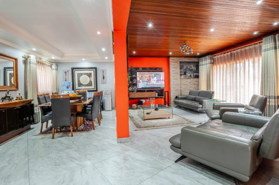 4 Bedroom Property for Sale in Meadowbrook Gauteng