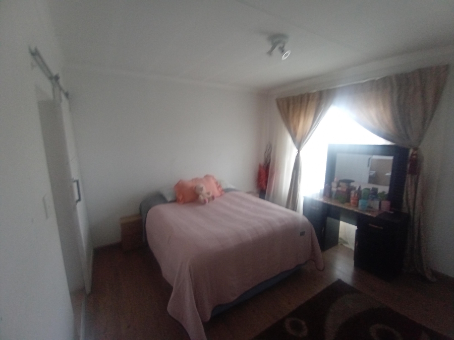 3 Bedroom Property for Sale in Albertsdal Gauteng