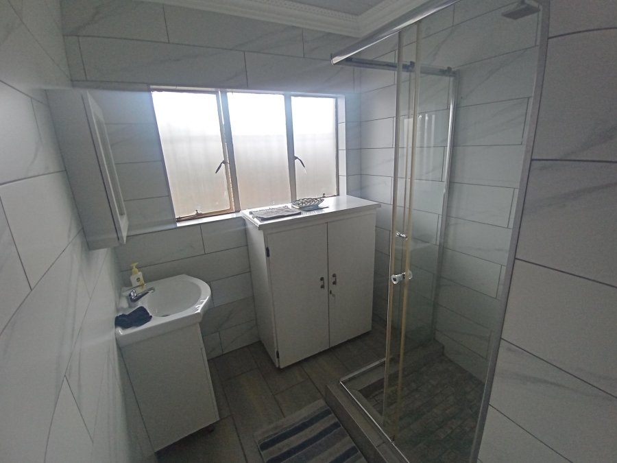 3 Bedroom Property for Sale in Brackendowns Gauteng