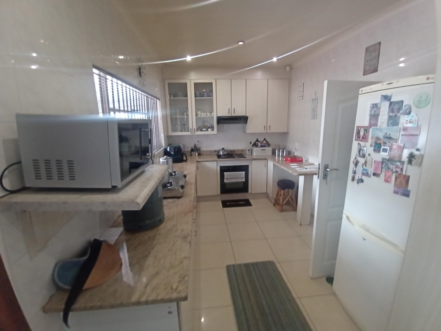 3 Bedroom Property for Sale in Brackendowns Gauteng