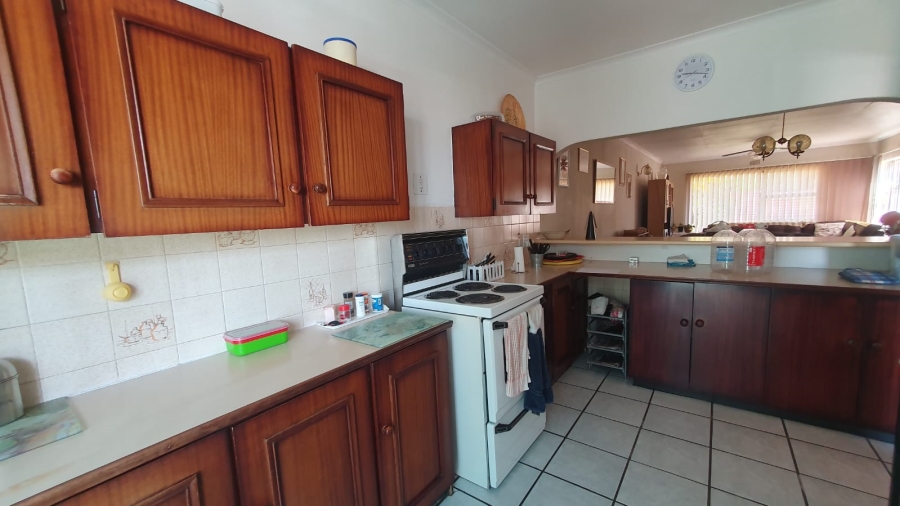 3 Bedroom Property for Sale in Mulbarton Gauteng