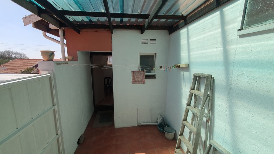 3 Bedroom Property for Sale in Mulbarton Gauteng