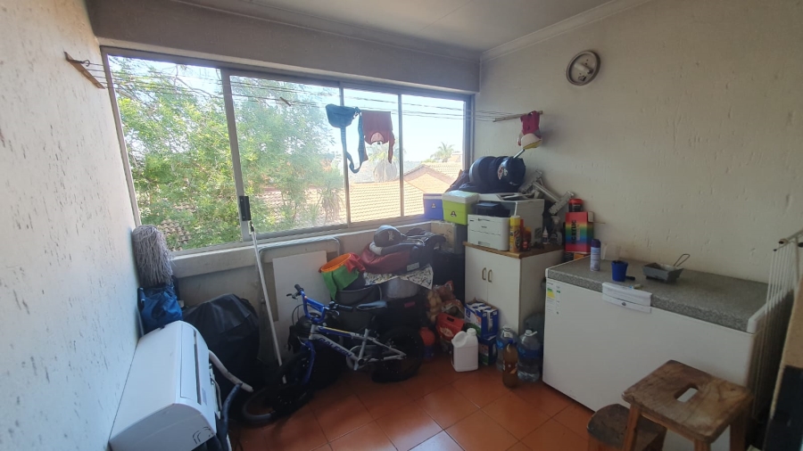 3 Bedroom Property for Sale in Oakdene Gauteng