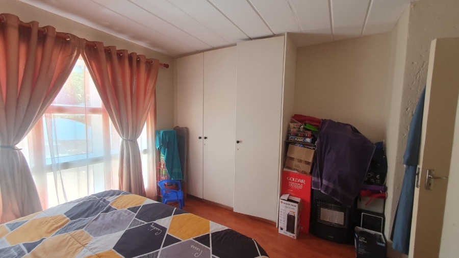 3 Bedroom Property for Sale in Oakdene Gauteng