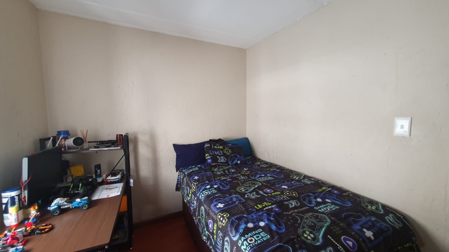 3 Bedroom Property for Sale in Oakdene Gauteng