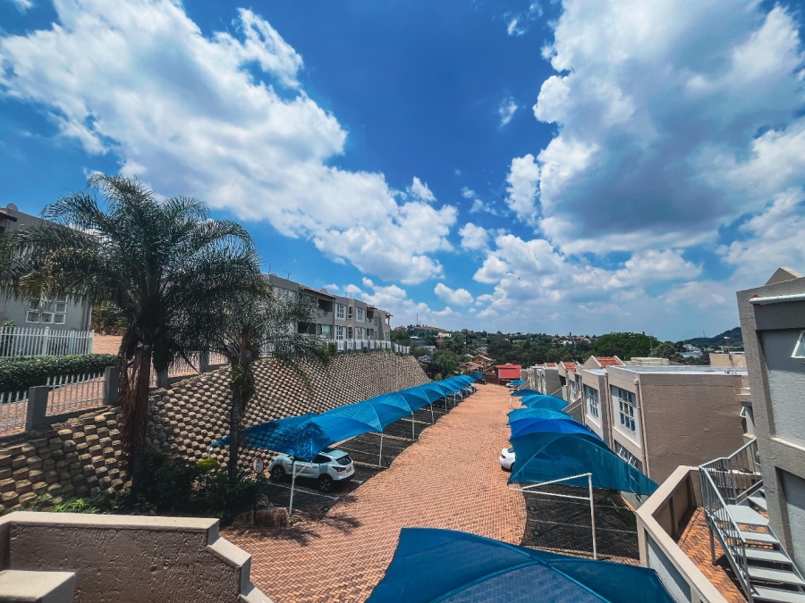 3 Bedroom Property for Sale in Oakdene Gauteng