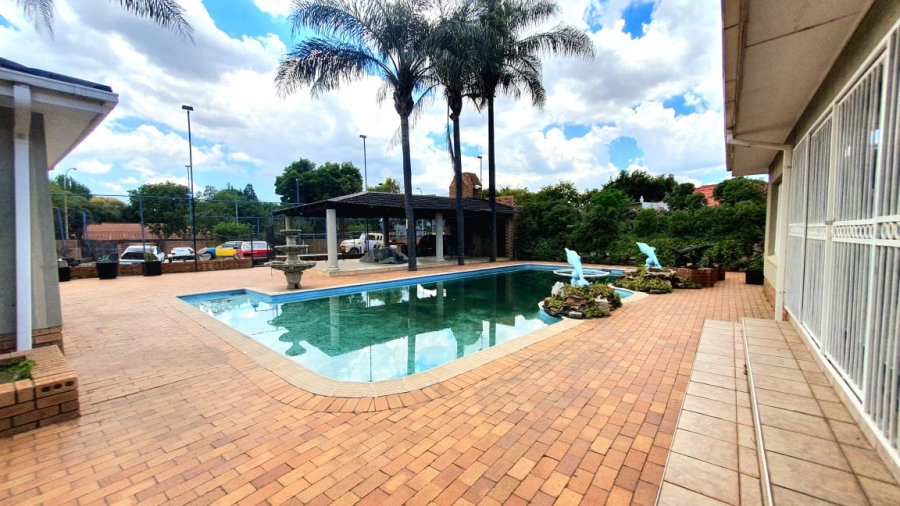 5 Bedroom Property for Sale in Webber Gauteng