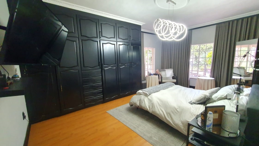 5 Bedroom Property for Sale in Webber Gauteng