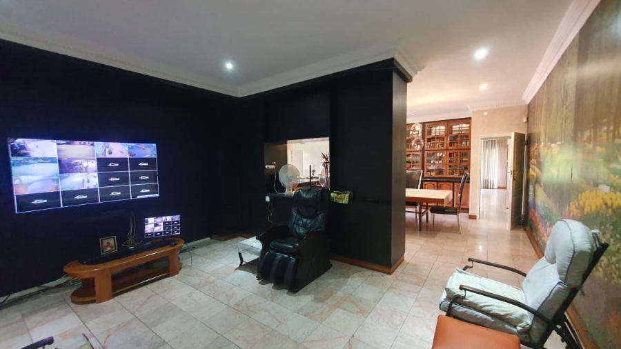 5 Bedroom Property for Sale in Webber Gauteng