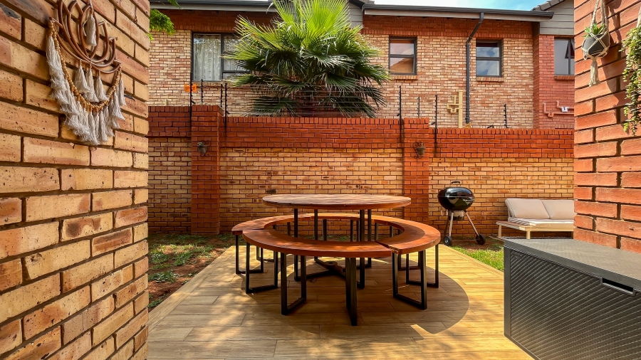 2 Bedroom Property for Sale in Meyersdal Gauteng