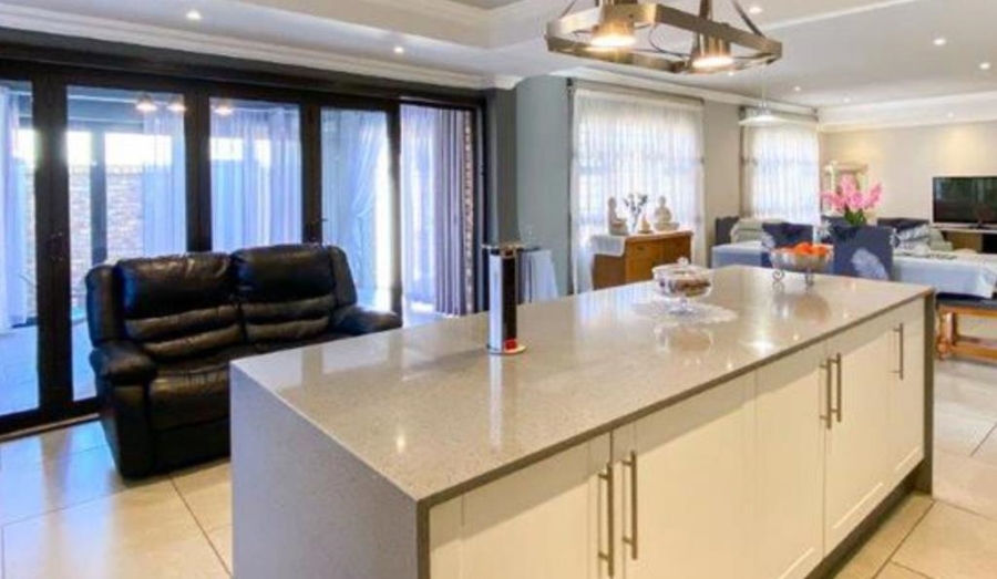 3 Bedroom Property for Sale in Brackenhurst Gauteng