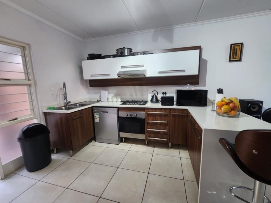3 Bedroom Property for Sale in Glenvista Gauteng