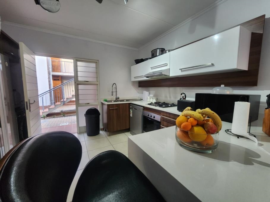 3 Bedroom Property for Sale in Glenvista Gauteng