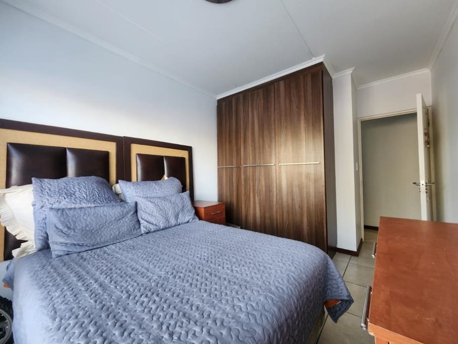 3 Bedroom Property for Sale in Glenvista Gauteng