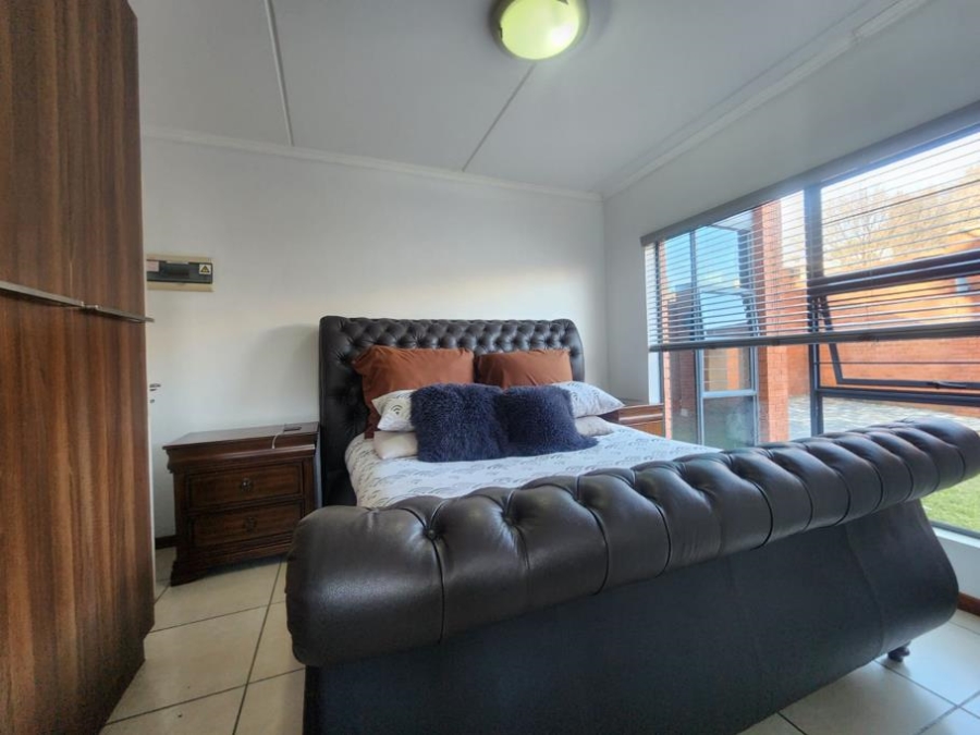 3 Bedroom Property for Sale in Glenvista Gauteng