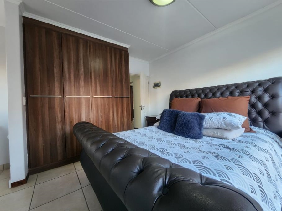 3 Bedroom Property for Sale in Glenvista Gauteng