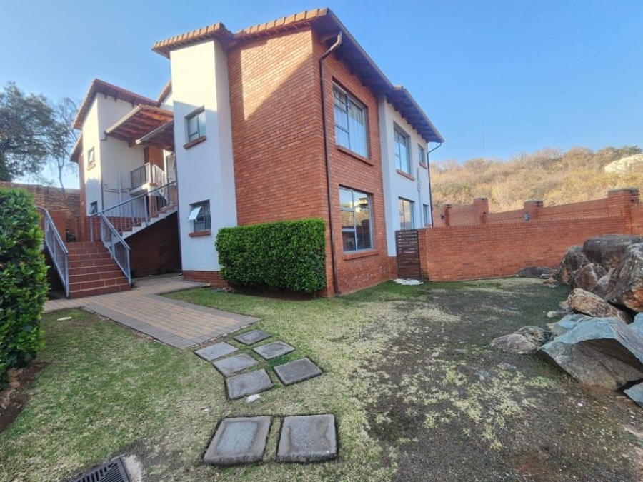 3 Bedroom Property for Sale in Glenvista Gauteng