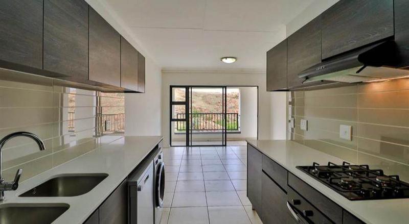 1 Bedroom Property for Sale in Oakdene Gauteng