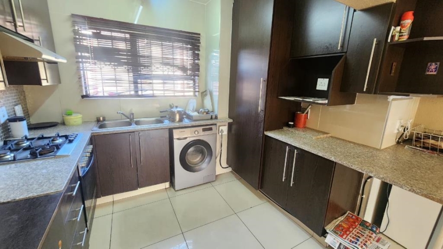 3 Bedroom Property for Sale in New Market Gauteng