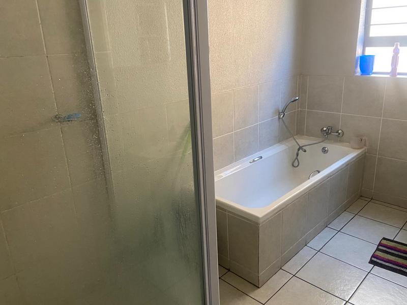 3 Bedroom Property for Sale in New Market Gauteng